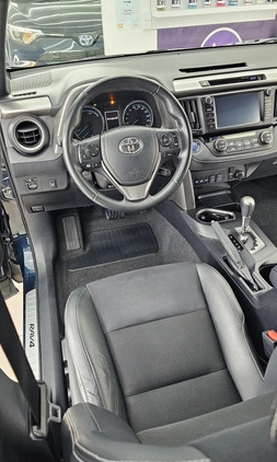 Toyota RAV4 cena 89000 przebieg: 87568, rok produkcji 2017 z Mielec małe 466